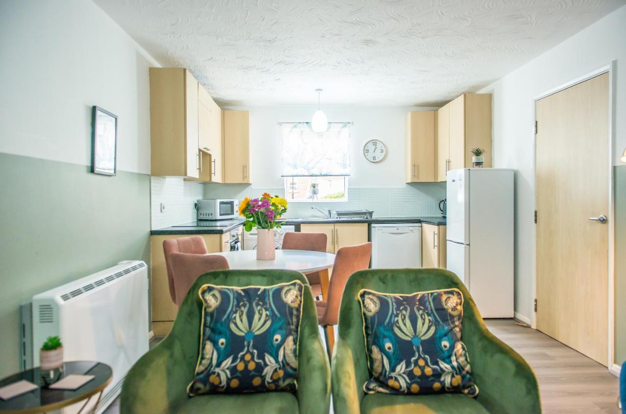 Pipkin Place Serviced Apartment Coventry Esterno foto